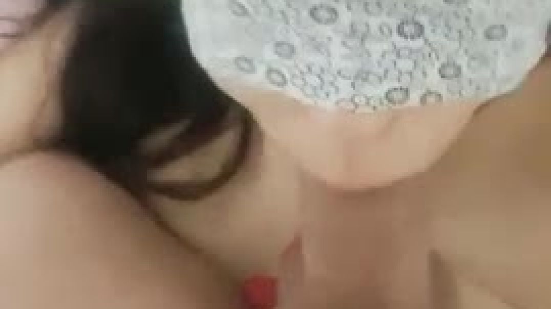 Blindfolded Turkish girl gives a blowjob